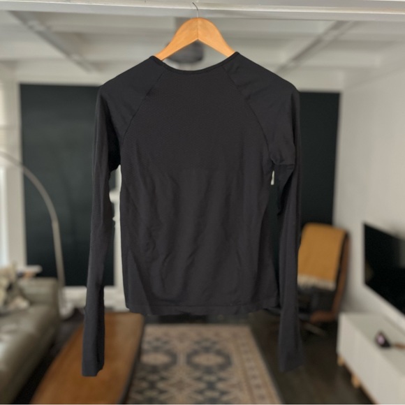 🌸 3 for $15 🌸Dry Move Petite Fit Seamless Sports Top (Size M) - Picture 9 of 9